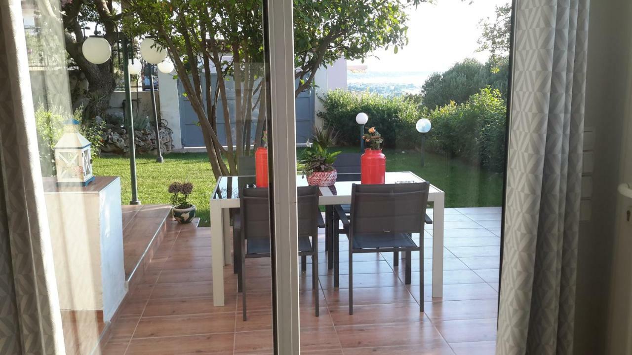 아르테미다 Harris Elegant House Superb View Near Airport 아파트 외부 사진